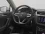 Volkswagen Tiguan Life 1.5 TSI 150 PK Automaat | Trekhaak | Camera | Navigatie | Stoelverwarming | Cruise controle |