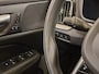 Volvo V60 2.0 T8 Recharge AWD Inscription | SOH: 97% | Long Range | Trekhaak | Stoel/stuur verwarming | Camera | Adaptieve Cruise | Power Seats | Memory | Schuif/kantel Panoramadak | BLIS |