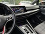 Volkswagen Golf 2.0 TSI GTI // ADAPT. CRUISE // SCHUIF-KANTELDAK // DODEHOEK // VIRTUAL COCKPIT // CAMERA+SENSOREN // NAVI+CARPLAY //