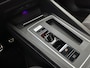 Volkswagen Golf 2.0 TSI GTI // ADAPT. CRUISE // SCHUIF-KANTELDAK // DODEHOEK // VIRTUAL COCKPIT // CAMERA+SENSOREN // NAVI+CARPLAY //