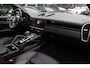 Porsche Cayenne 3.0 E-Hybrid / Panoramadak / Camera / Head-up / Leder / 21'' / Luchtvering / Bose / Sportuitlaat / Sportchrono / Stuur+Stoelverwamring / Dodehoek / DAB / ACC