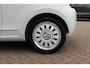 Volkswagen Up! 1.0 high up! BlueMotion / Navigatie / Parkeerhulp achter / Cruise Control / 16'' / Bluetooth / Getint glas / Airco / Stuurbekrachtiging / Elektr. ramen