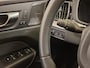 Volvo XC60 2.0 T6 Plug-in hybrid AWD R-Design | SOH:94% | Trekhaak | Luchtvering | Harman/Kardon | Power Seat | Memory | Adaptieve Cruise | Standkachel | Camera | Stoelverwarming V+A | Stuurverwarming |
