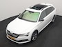 Skoda Superb Combi 1.4 TSI iV Sportline Business PHEV 218pk Dealer O.H. | Panodak | Adaptive Cruise | Camera | Canton Audio | Alcantara Sportstoelen Memory & Verwarmd | Sfeerverlichting | Keyless | Crystal LED | Apple Carplay | Stuur Verwarmd | Plug In Hybrid |