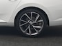 Skoda Superb Combi 1.4 TSI iV Sportline Business PHEV 218pk Dealer O.H. | Panodak | Adaptive Cruise | Camera | Canton Audio | Alcantara Sportstoelen Memory & Verwarmd | Sfeerverlichting | Keyless | Crystal LED | Apple Carplay | Stuur Verwarmd | Plug In Hybrid |