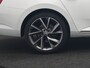 Skoda Superb Combi 1.4 TSI iV Sportline Business PHEV 218pk Dealer O.H. | Panodak | Adaptive Cruise | Camera | Canton Audio | Alcantara Sportstoelen Memory & Verwarmd | Sfeerverlichting | Keyless | Crystal LED | Apple Carplay | Stuur Verwarmd | Plug In Hybrid |