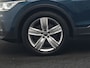 Volkswagen Tiguan 1.4 TSI eHybrid Active PHEV 245pk Dealer O.H. | Trekhaak Af Fabriek | Adaptive Cruise | Head Up | IQ Light | Keyless | Blis | Sportstoelen & Stuur Verwarmd | Sfeerverlichting | Apple Carplay | Navigate | DAB | 19"L.M | Plug In Hybrid |
