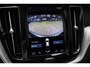 Volvo XC60 2.0 B5 / PANO / ACC / CAMERA / KEYLESS / STUUR+STOELVERW