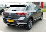 Volkswagen T-Roc 1.5 150pk TSI Sport. Adap Cruise, Camera, Navi, Full Led, StoelVerw, 17"LMV