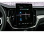 Volvo XC60 2.0 T8 Plug-in hybrid AWD Ultra Dark Exec. Ed. Edition | Luchtvering | 22" | Gelamineerd Glas | Bowers & Wilkins | Stoelmassage & Ventilatie | MY '27 |