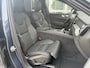 Volvo XC60 2.0 T8 Plug-in hybrid AWD Ultra Dark Exec. Ed. Edition | Luchtvering | 22" | Gelamineerd Glas | Bowers & Wilkins | Stoelmassage & Ventilatie | MY '27 |