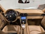 Porsche 911 997.2 Targa 4 3.6 PDK 47.728km/MACADAMIA METALLIC/SAND BEIGE INTERIEUR/VOLLEDIG PORSCHE DEALER HISTORIE