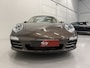 Porsche 911 997.2 Targa 4 3.6 PDK 47.728km/MACADAMIA METALLIC/SAND BEIGE INTERIEUR/VOLLEDIG PORSCHE DEALER HISTORIE