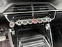 Peugeot 2008 1.2 Hybrid 145 GT | Panoramisch schuifdak | Stoelverwarming | Camera | Apple Carplay/Android Auto