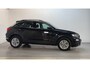 Volkswagen T-Roc 1.0 TSI 110pk Style Business Stoelverwarming Parkeersensoren Navigatie DAB+ App-Connect