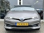 Toyota Auris 1.8 Hybrid Executive | Parkeersensoren | Trekhaak | Stoelverwarming