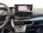 Peugeot e-Expert L2 75 kWh 136pk | ACTIE | 8 jaar garantie | 0% financial lease| NAVI | Apple Carplay | Android Auto | Parkeersensoren voor en achter | Achteruitrijcamera | Dode hoek detectie | Mistlampen | Licht- en regensensor | Automatische verlichting | Digital cockpit | Tussenwand comfort met raam | Houten afwerking laadruimte | LED laadruimteverlichting | Reservewiel | van €48.170 voor €35.995 ex. BTW rijklaar