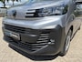 Peugeot e-Expert L2 75 kWh 136pk | ACTIE | 8 jaar garantie | 0% financial lease| NAVI | Apple Carplay | Android Auto | Parkeersensoren voor en achter | Achteruitrijcamera | Dode hoek detectie | Mistlampen | Licht- en regensensor | Automatische verlichting | Digital cockpit | Tussenwand comfort met raam | Houten afwerking laadruimte | LED laadruimteverlichting | Reservewiel | van €48.170 voor €36.995 ex. BTW rijklaar