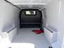 Opel Vivaro-e Electric L3 75 kWh 136pk | ACTIE | 8 jaar garantie | 0% financial lease | Houten afwerking laadruimte | NAVI | Multimedia | Apple Carplay | Android Auto | Achteruitrijcamera | Parkeersensoren voor en achter | Dode hoek detectie | Digitale cockpit | Stuurwielbediening | Mistlampen | Licht- en regensensor | Automatic light | Tussenwand comfort met raam | Bestuurdersstoel comfort | Bank voorpassagiers | Reservewiel | van €48.420 voor €36.150 ex. BTW rijklaar
