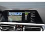 BMW 3-Serie 318i M-Sport Automaat | Shadow Line | Achteruitrijcamera | HiFi Audio