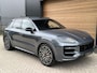 Porsche Cayenne 3.0 E-Hybrid Black Edition SportDesign PANO|HEADUP|ACC|22INCH|SPORTSTOELEN|TREKHAAK
