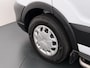 Ford Transit 350 2.0TDCI 170PK Automaat L2H2 3-Persoons Trekhaak Euro 6 Navi Camera Cruise Control DAB Bluetooth Pdc Sidebars Betonplex Vloer Wandbetimmering 3.500KG Trekgewicht 1e Eigenaar Origineel Nederlandse Auto