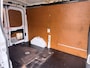 Ford Transit 350 2.0TDCI 170PK Automaat L2H2 3-Persoons Trekhaak Euro 6 Navi Camera Cruise Control DAB Bluetooth Pdc Sidebars Betonplex Vloer Wandbetimmering 3.500KG Trekgewicht 1e Eigenaar Origineel Nederlandse Auto