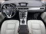 Volvo V70 1.6 T4 MOMENTUM | NL-AUTO! | DEALER OH! | LEDER!