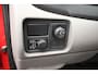 Nissan Almera 1.5 keurige hatchback met airco met nieuwe APK bij aflevering