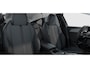Peugeot 308 Allure | Elektrische parkeerrem | Extra getinte achterste zijruiten en achterruit | ISOFIX-bevestigingspunten voor drie kinderzitjes. Op de passagiersstoel en de buitenste zitplaatsen van de achterbank
