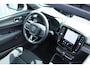 Volvo EX40 Single Motor Extended Range Plus Europa 82 kWh | Panorama dak| Harman Kardon| 360 graden Camera| Dak in zwart uitgevoerd| 20" Lichtmetalen velgen