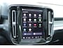 Volvo EX40 Single Motor Extended Range Plus Europa 82 kWh | Panorama dak| Harman Kardon| 360 graden Camera| Dak in zwart uitgevoerd| 20" Lichtmetalen velgen