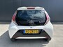 Toyota Aygo 1.0 VVT-i x-play AIRCO CAMERA LED 5 DEURS