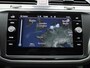 Volkswagen Tiguan 1.4 TSI eHybrid R-Line Business+ 245 PK| Dealeronderhouden | Trekhaak | Navigatie | Stoelverwarming | Stuurwielverwarming | 360 Camera | Head-Updisplay