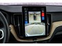 Volvo XC60 2.0 T6 Plug-in hybrid AWD Plus Dark | Facelift | Head-Up | Panoramadak | Trekhaak | 360 Camera | All-Season Banden | Google | Stoel en Stuurverwarming |