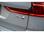 Volvo XC60 2.0 T6 Plug-in hybrid AWD Plus Dark | Facelift | Head-Up | Panoramadak | Trekhaak | 360 Camera | All-Season Banden | Google | Stoel en Stuurverwarming |