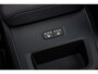 Volvo XC60 2.0 T6 Plug-in hybrid AWD Plus Dark | Facelift | Head-Up | Panoramadak | Trekhaak | 360 Camera | All-Season Banden | Google | Stoel en Stuurverwarming |