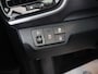 Kia Stonic 1.0 T-GDi MHEV DynamicPlusLine | Stoel/Stuurwielverwarming | Keyless | Navigatie | Parkeercamera | Climate Control |