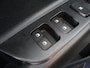 Kia Stonic 1.0 T-GDi MHEV DynamicPlusLine | Trekhaak | Keyless | Navigatie | Parkeercamera | Apple Carplay/Android Auto | Climate Control |
