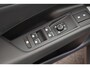 Volkswagen T-Roc 1.5 eTSI 150pk DSG R-Line First Edition Trekhaak Camera Stoelverwarming Adaptive Cruise Carplay