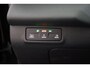Volkswagen T-Roc 1.5 eTSI 150pk DSG R-Line First Edition Trekhaak Camera Stoelverwarming Adaptive Cruise Carplay