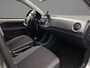 Volkswagen Up! Move up 1.0 MPI 65pk Achteruitrijcamera, Cruise control, Airco, Parkeersensor achter, Bluetooth, Radio, LED dagrijverlichting