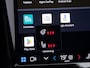 Volvo XC60 2.0 T8 Plug-in hybrid AWD Plus Dark | 7 Persoons | Stuurwiel verwarming | Trekhaak l Schuif- /kantel Pano l 360 cam l 22"