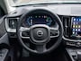 Volvo XC60 2.0 T8 Plug-in hybrid AWD Plus Dark | 7 Persoons | Stuurwiel verwarming | Trekhaak l Schuif- /kantel Pano l 360 cam l 22"