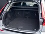 Volvo XC60 2.0 T8 Plug-in hybrid AWD Plus Dark | 7 Persoons | Stuurwiel verwarming | Trekhaak l Schuif- /kantel Pano l 360 cam l 21"