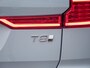 Volvo XC60 2.0 T8 Plug-in hybrid AWD Plus Dark | 7 Persoons | Stuurwiel verwarming | Trekhaak l Schuif- /kantel Pano l 360 cam l 21"