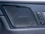 Volvo XC60 2.0 T8 Plug-in hybrid AWD Plus Dark | 7 Persoons | Stuurwiel verwarming | Trekhaak l Schuif- /kantel Pano l 360 cam l 21"