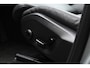 Volvo XC60 T6 350PK Automaat Plug-in Hybrid AWD Ultra Dark / Navigatie / Luchtvering / 360 Camera / Adaptieve Cruise Control / Stuurverwarming / Stoelverwarming v+a / Elektr. Achterklep / Schuifdak / Trekhaak