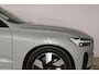 Volvo XC60 T6 350PK Automaat Plug-in Hybrid AWD Ultra Dark / Navigatie / Luchtvering / 360 Camera / Adaptieve Cruise Control / Stuurverwarming / Stoelverwarming v+a / Elektr. Achterklep / Schuifdak / Trekhaak