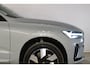 Volvo XC60 T6 350PK Automaat Plug-in Hybrid AWD Ultra Dark / Navigatie / Luchtvering / 360 Camera / Adaptieve Cruise Control / Stuurverwarming / Stoelverwarming v+a / Elektr. Achterklep / Schuifdak / Trekhaak